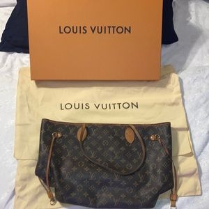 COPY - Louis Vuitton Neverfull bag size medium. Original box and duster bag inc…